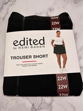 Edited by Remi Bader Trouser Shorts 22W Black High Rise Pleated NWT Plus Size